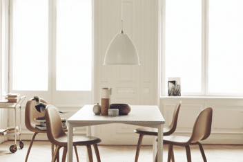 y_table_white_gubi_chair_bl9__white