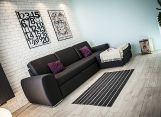 Biala_cegla_w_salonie_z_aneksem (2)