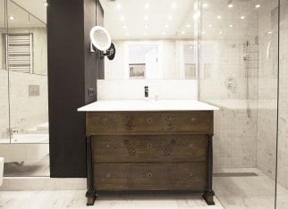 Drewno w łazience w nowoczesnym stylu
