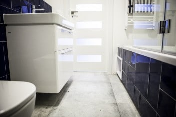 Małe mieszkanie w minimalistycznym stylu