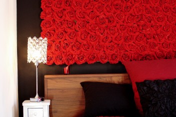 Romantyczna, nowoczesna sypialnia