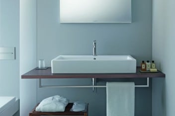 Oświetlenie lustra w łazience - zintegrowane