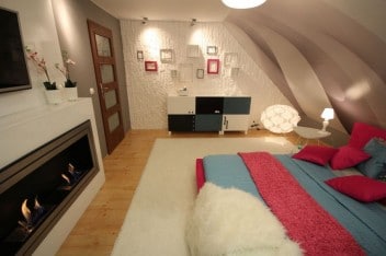 Pomysł na ścianę w salonie - ramki
