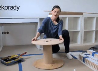 Zobazc wideo, na którym pokazujemy jak zrobić stolik ze szpuli do pokoju dziecięcego.
