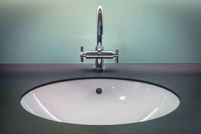 Zobacz, jaki kształt umywalki będzie najbardziej pasował do twojej łazienki.