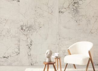 Płytki na ścianę do salonu inspirowane marmurem.
