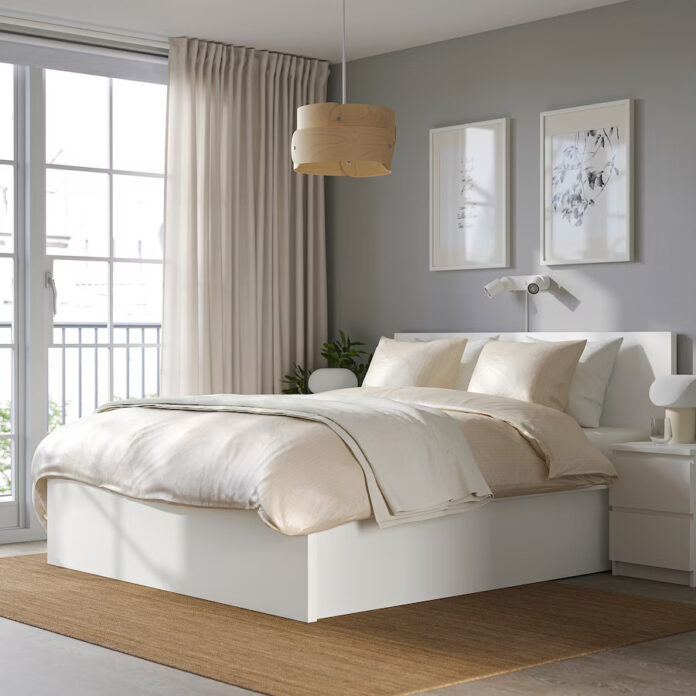 malm białe łóżko z pojemnikiem